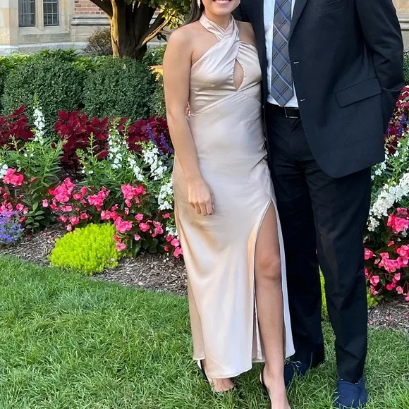 Worn once gold ASTR dress - Picture 2 of 3